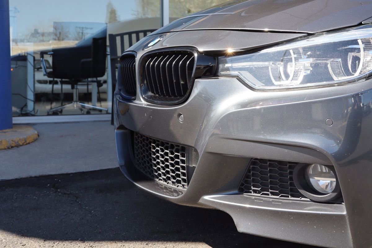 Used 2018 BMW 340i xDrive Sedan w/ Premium Package AWD/4WD image 28