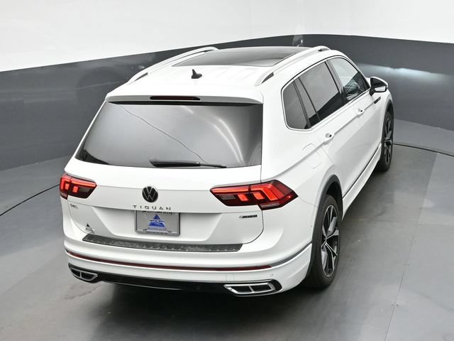 Used 2022 Volkswagen Tiguan SEL R-Line AWD/4WD image 21