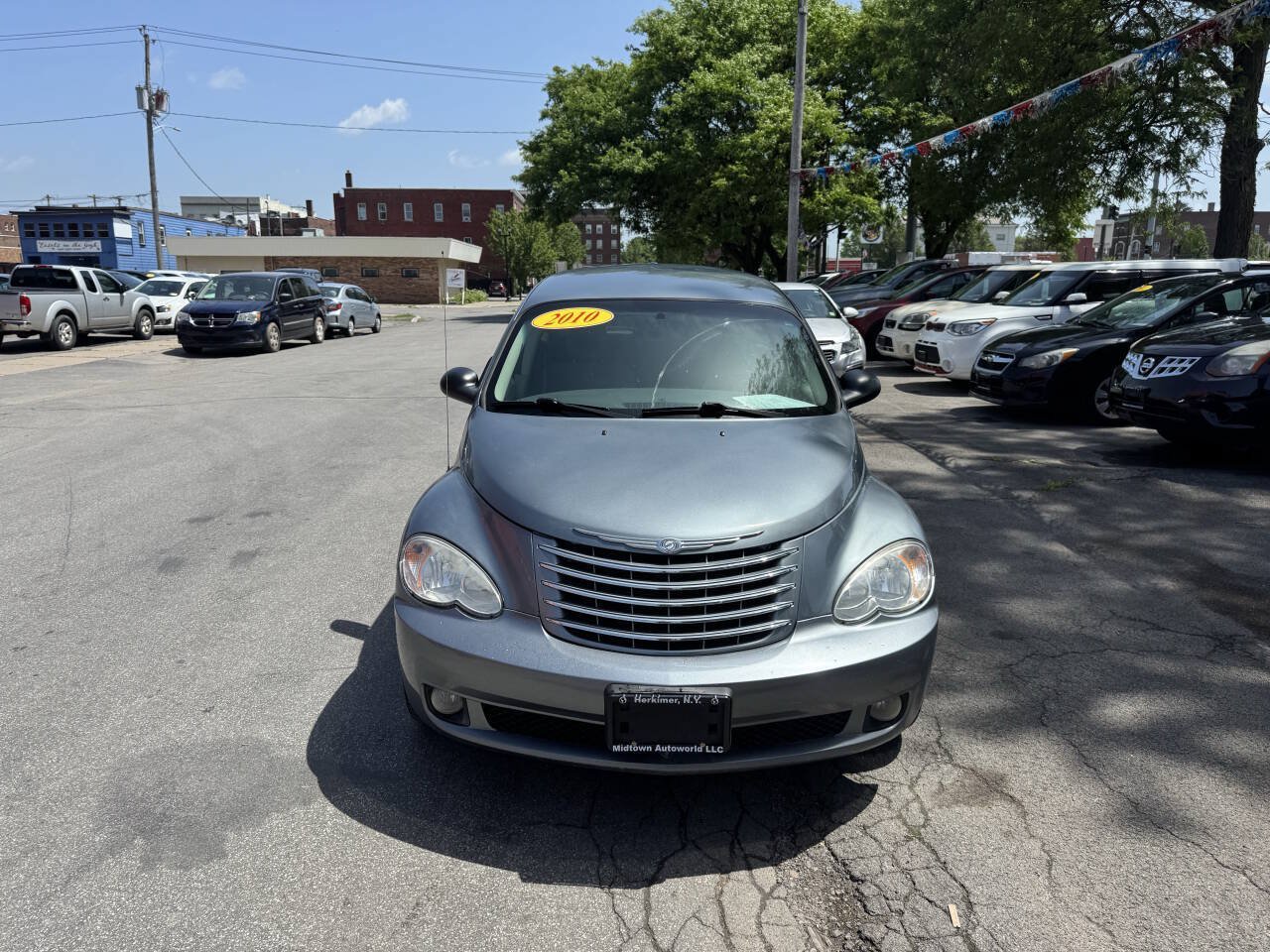 Used 2010 Chrysler PT Cruiser w/ Convenience Group FWD image 2