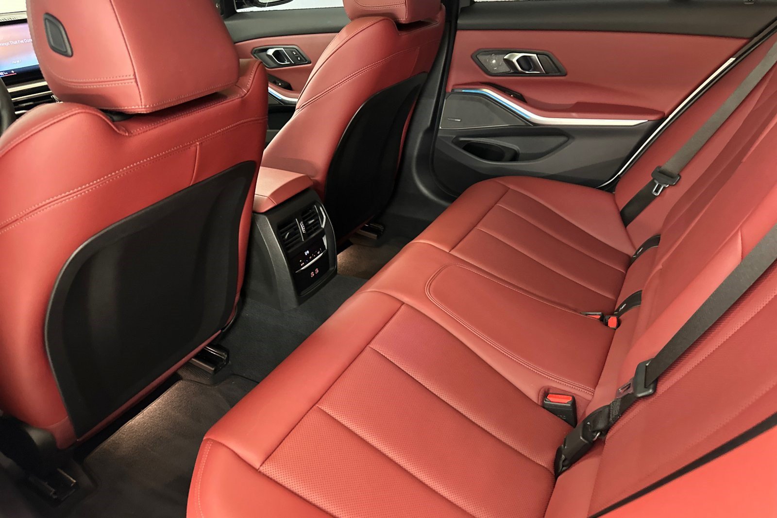 Used 2024 BMW M340i w/ Premium Package RWD image 23