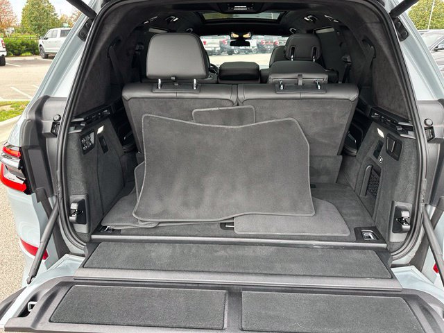 Used 2024 BMW X7 xDrive40i w/ Executive Package AWD/4WD image 13