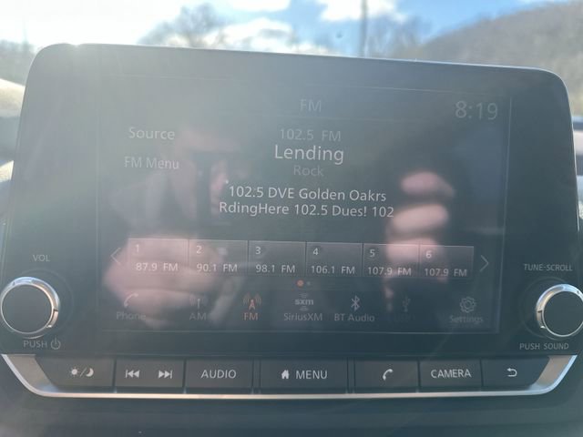 Used 2023 Nissan Rogue SV w/ SV Premium Package image 22