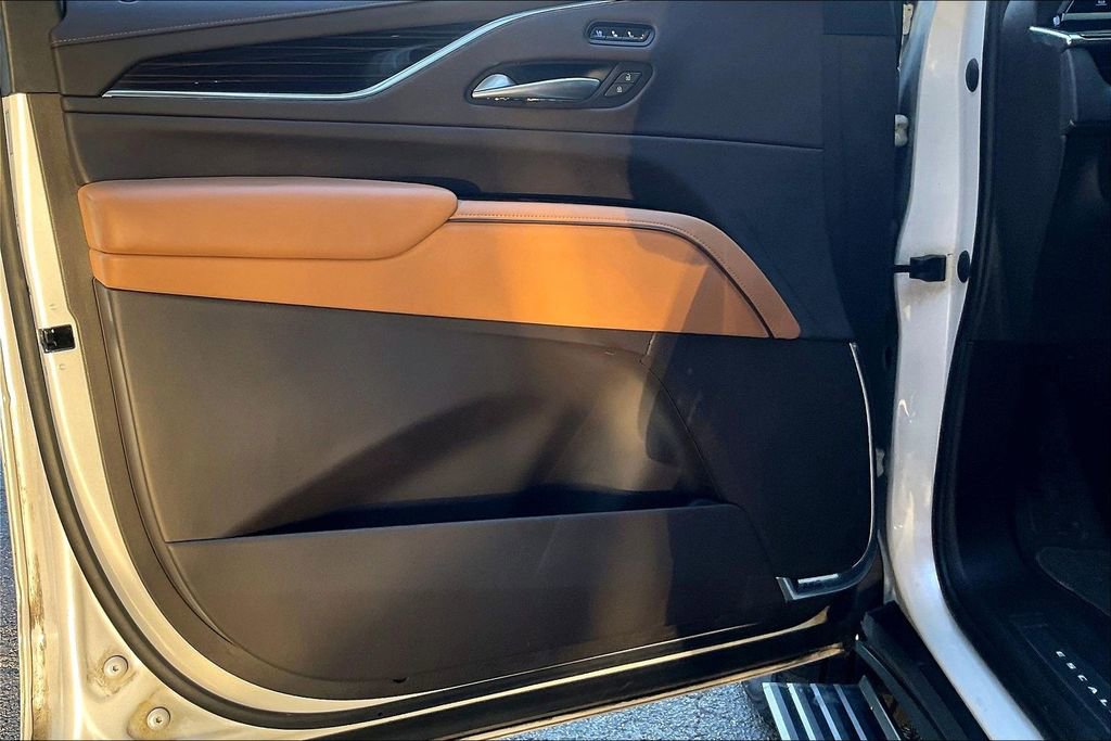 Used 2022 Cadillac Escalade Premium Luxury w/ Touring Package image 2