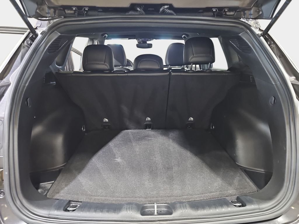 Used 2023 Jeep Compass Latitude AWD/4WD image 14
