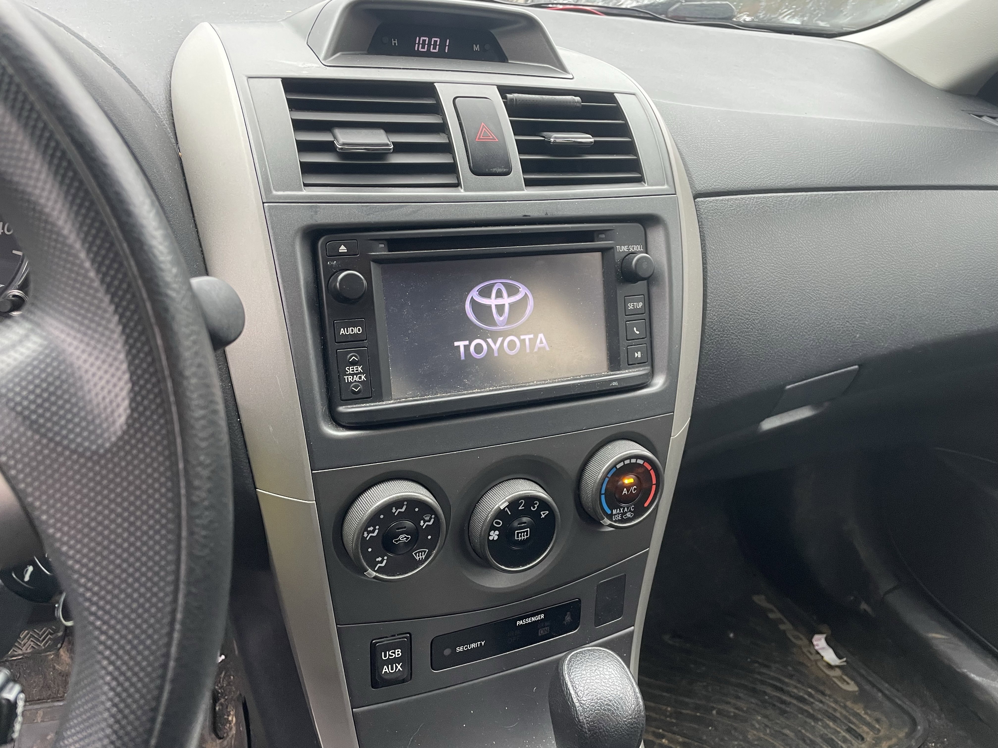 Used 2013 Toyota Corolla S image 13