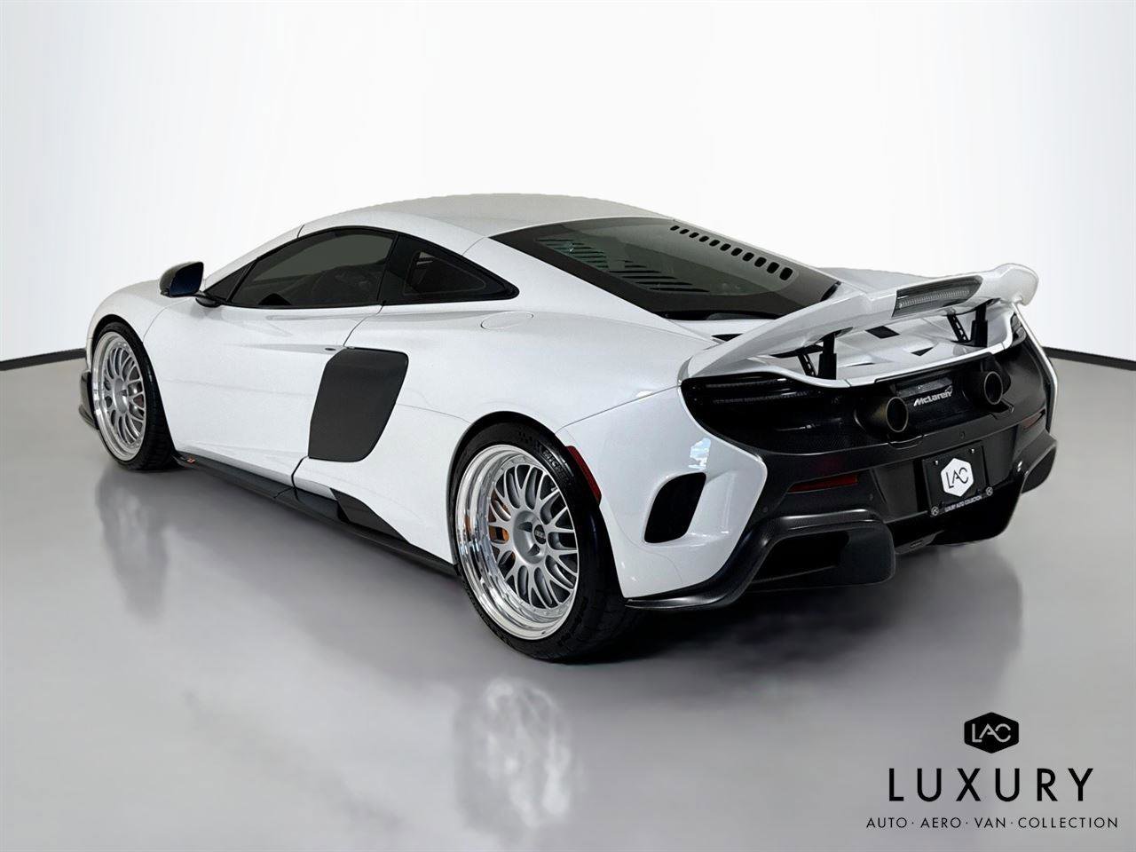 Used 2016 McLaren 675LT Coupe image 8