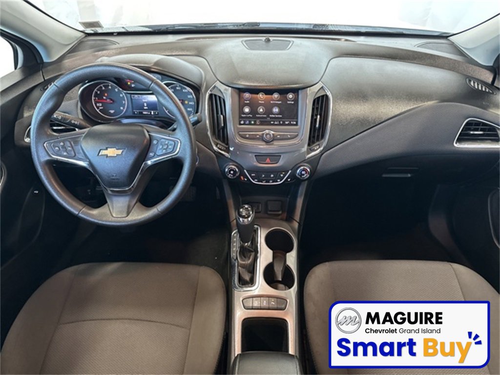 Used 2019 Chevrolet Cruze LT w/ Convenience Package image 11