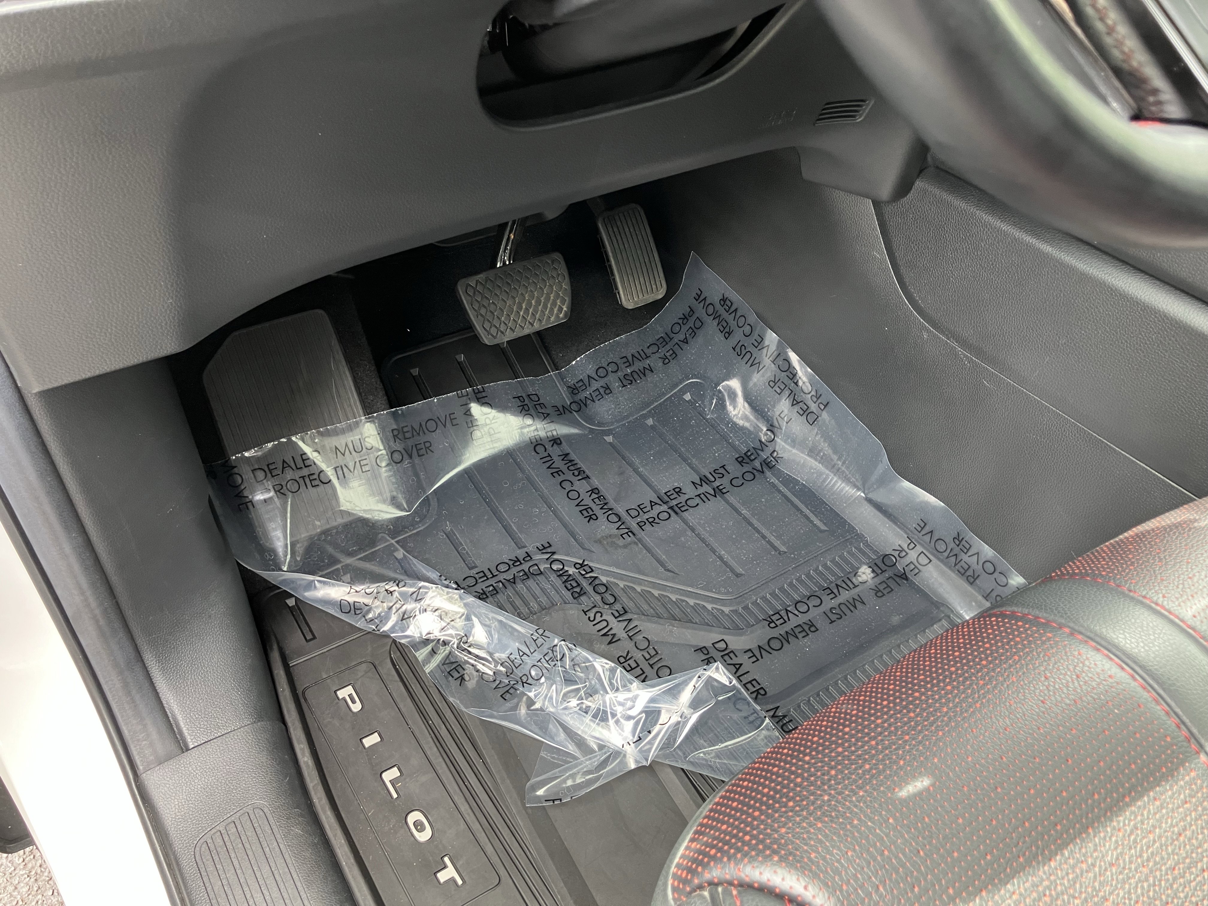 Used 2025 Honda Pilot Black Edition image 18