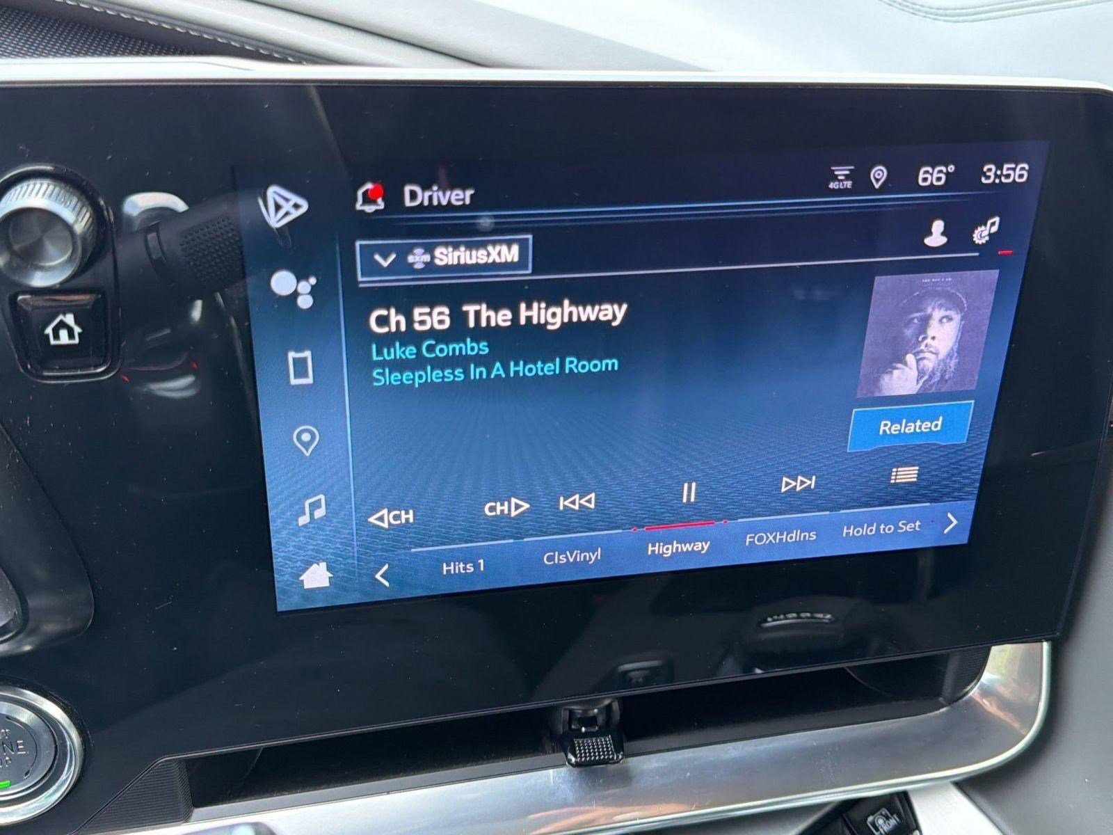 Used 2024 Chevrolet Corvette Stingray Premium Cpe w/ 3LT RWD image 21