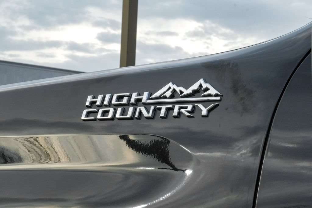 Used 2023 Chevrolet Silverado 3500 High Country w/ Z71 Off-Road Package AWD/4WD image 62