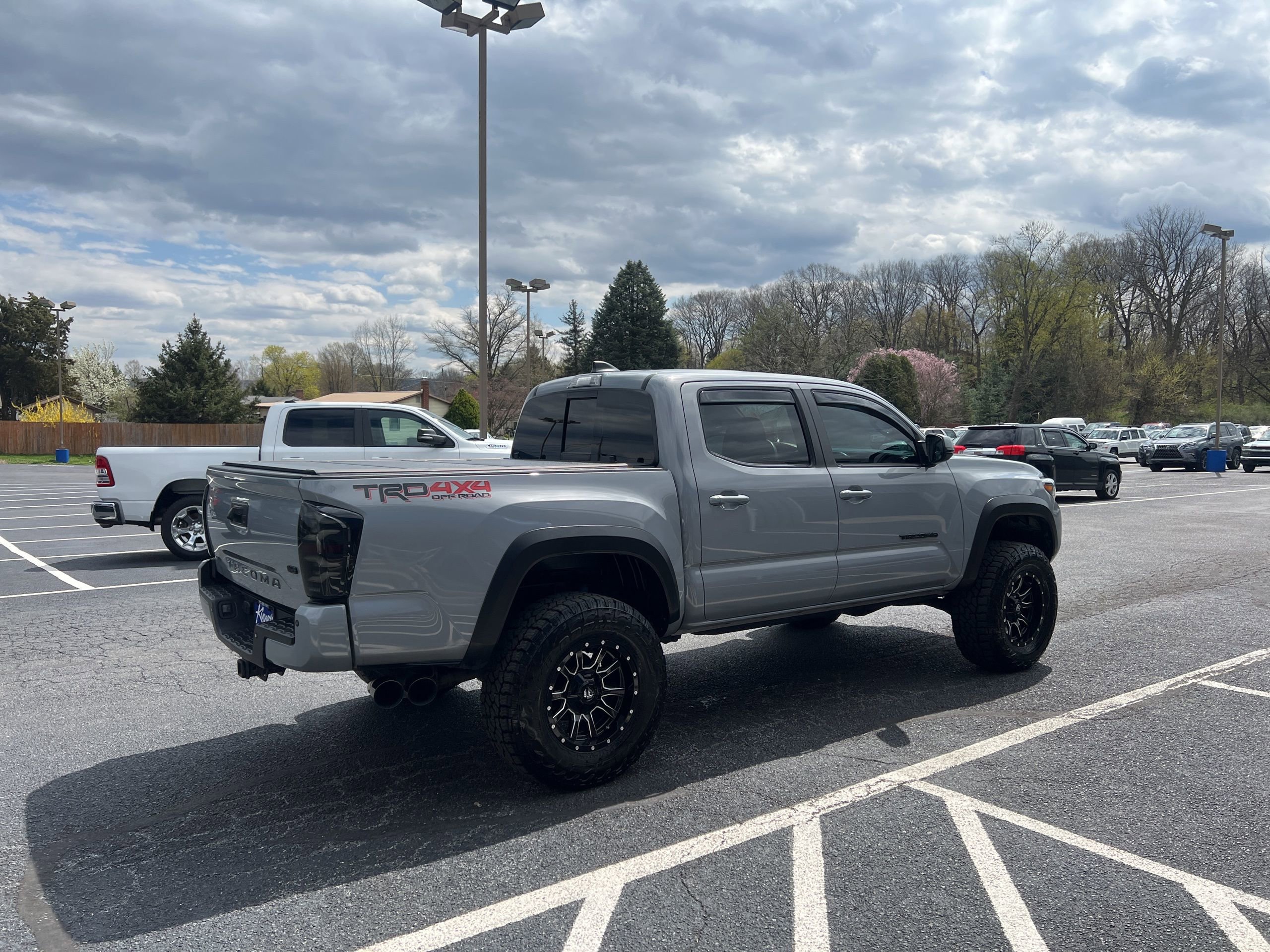 Used 2021 Toyota Tacoma TRD Off-Road w/ TRD Premium Off Road Package image 6