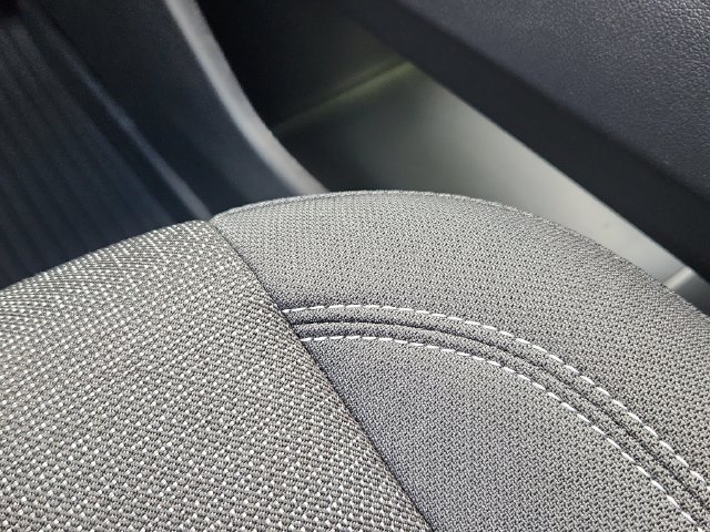 New 2027 Chevrolet Traverse LT w/ Midnight/Sport Edition FWD image 32