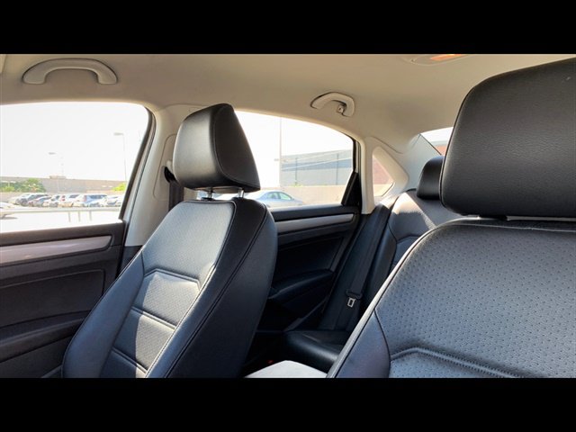 Used 2015 Volkswagen Passat 1.8T Wolfsburg Edition FWD image 10