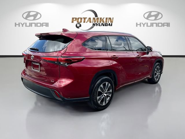 Used 2020 Toyota Highlander XLE image 5