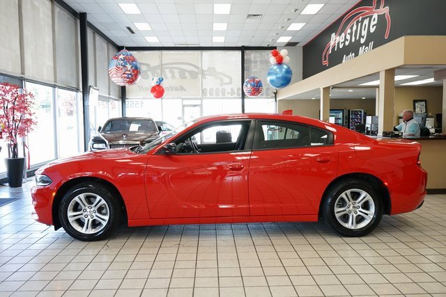 Used 2023 Dodge Charger SXT image 3