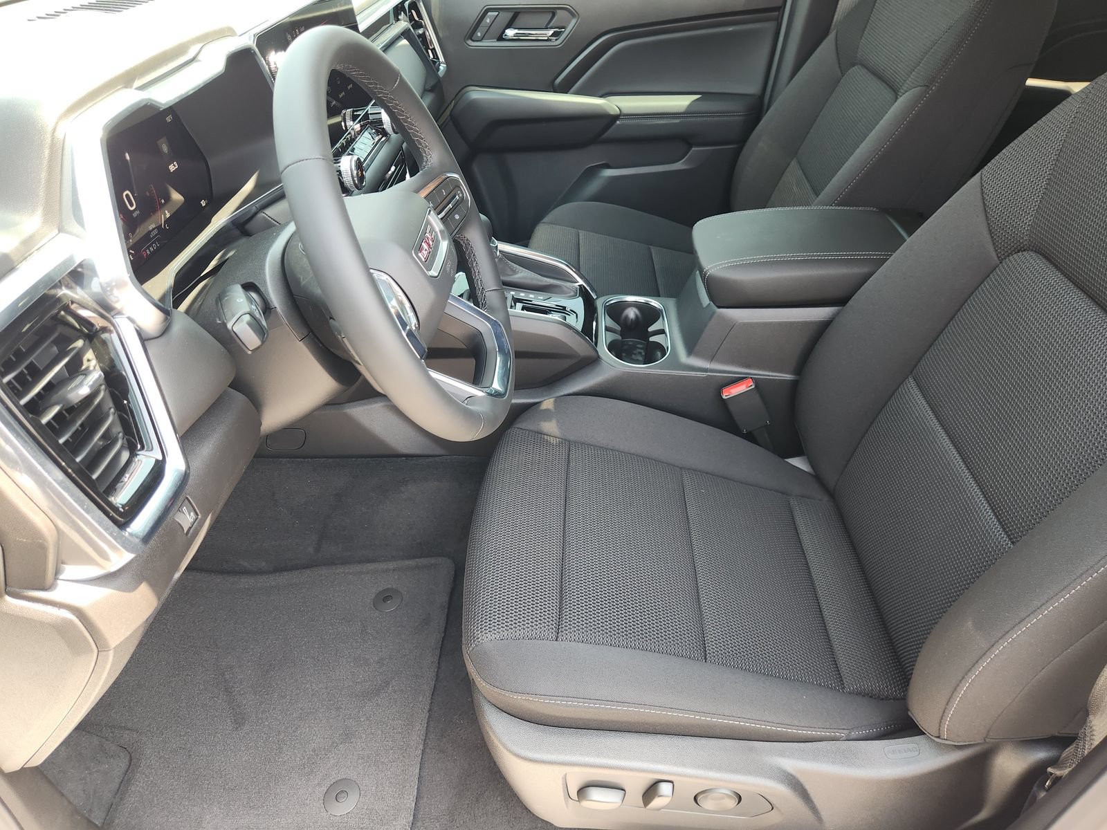 New 2026 GMC Canyon Elevation w/ Convenience Package RWD image 16