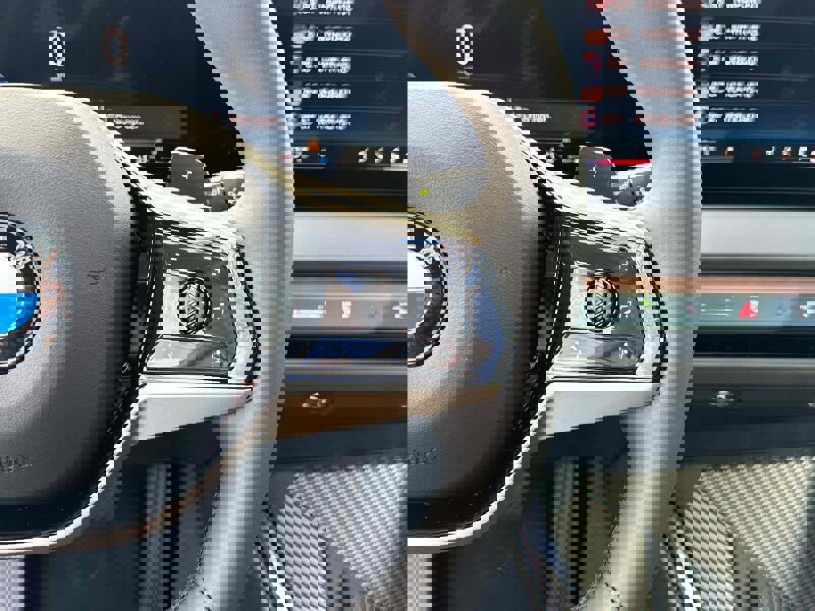 Certified 2025 BMW X3 xDrive30i w/ Convenience Package image 23