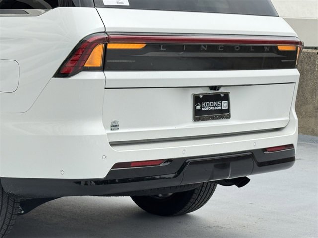 New 2025 Lincoln Navigator Black Label image 4