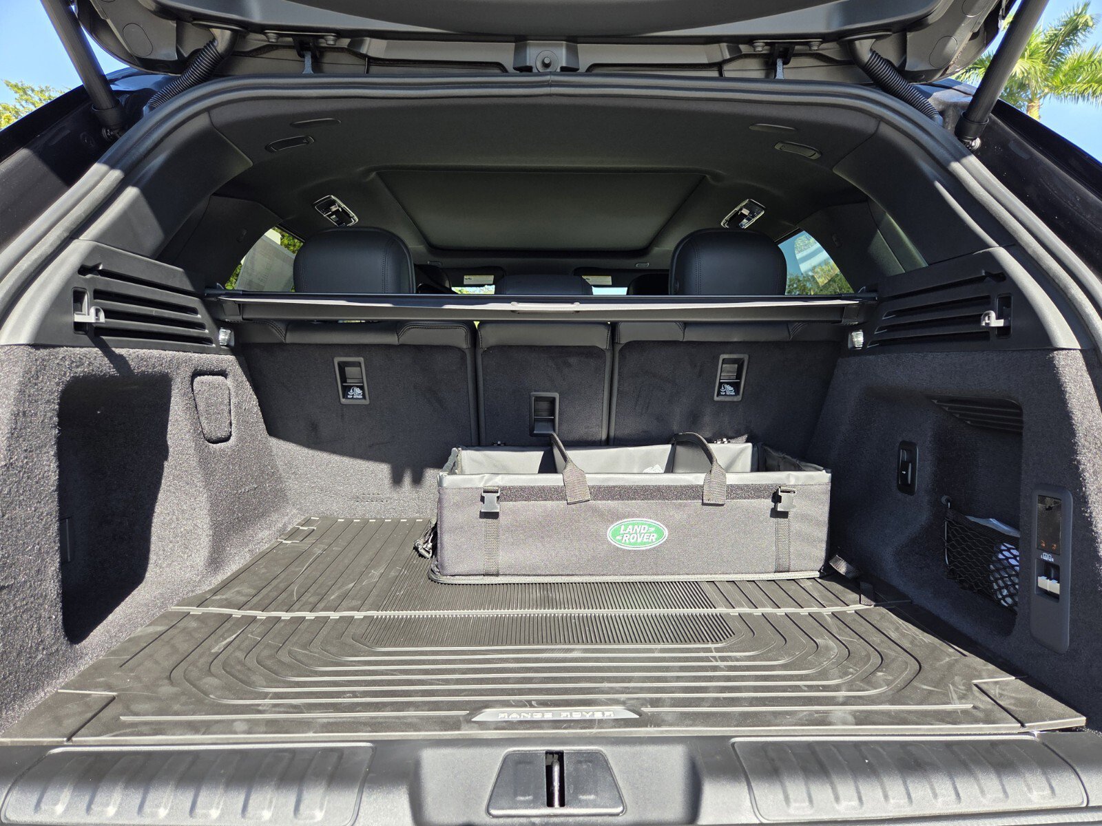 New 2026 Land Rover Range Rover Sport SE image 21