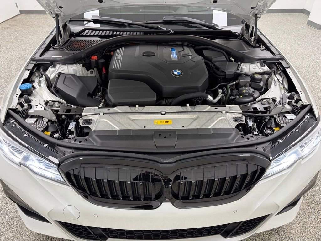 Used 2021 BMW 330e xDrive w/ Executive Package image 57