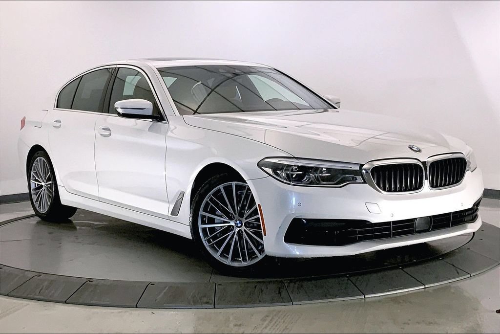 Used 2019 BMW 540i w/ Executive Package RWD image 32