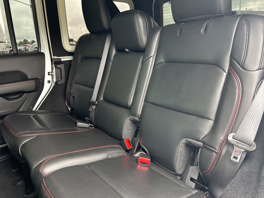 Used 2021 Jeep Wrangler Unlimited Rubicon AWD/4WD image 16