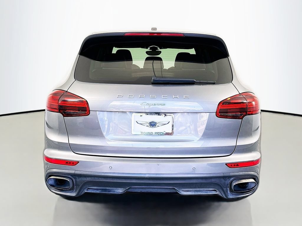 Used 2016 Porsche Cayenne AWD/4WD image 6