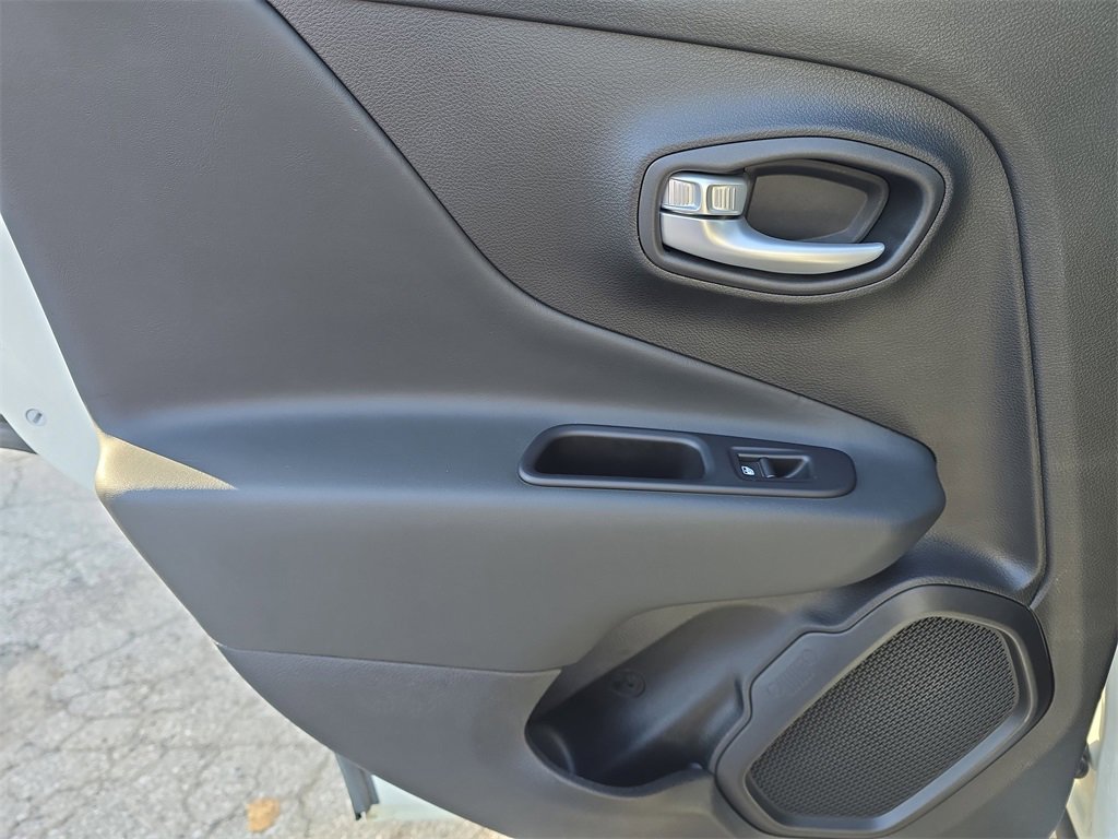 Used 2023 Jeep Renegade Trailhawk w/ Trailhawk Elite Group image 26