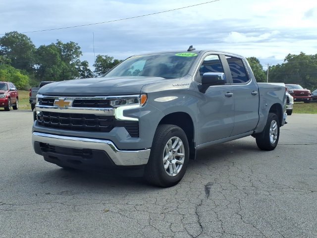 Used 2024 Chevrolet Silverado 1500 LT AWD/4WD image 3