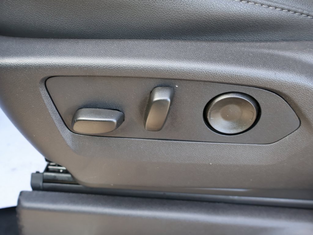 New 2026 GMC Sierra 1500 SLT w/ SLT Premium Plus Package image 16