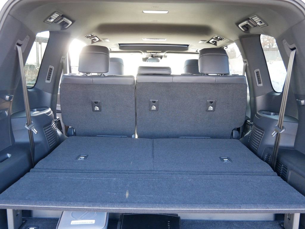 New 2026 Lexus LX 700h Luxury image 12