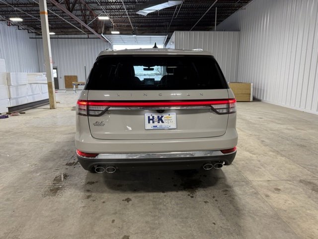 Used 2023 Lincoln Aviator Reserve image 5