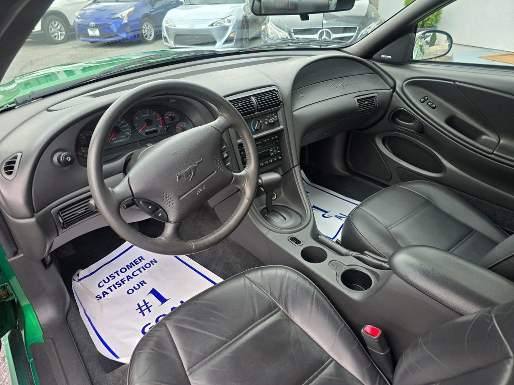 Used 2001 Ford Mustang Premium RWD image 8