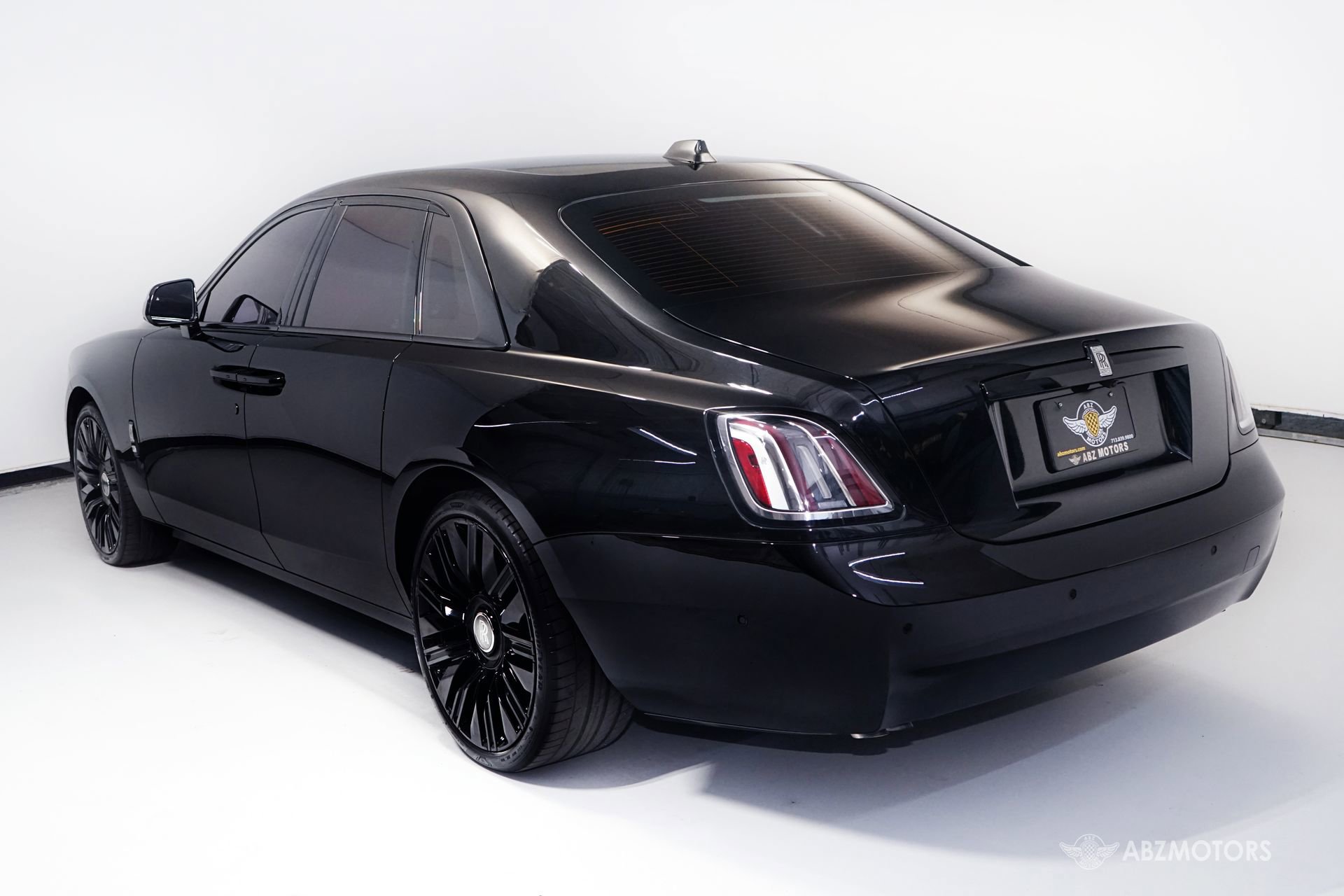 Used 2025 Rolls-Royce Ghost AWD/4WD image 7