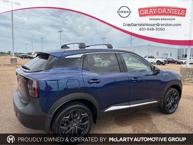 New 2025 Nissan Kicks SR image 4