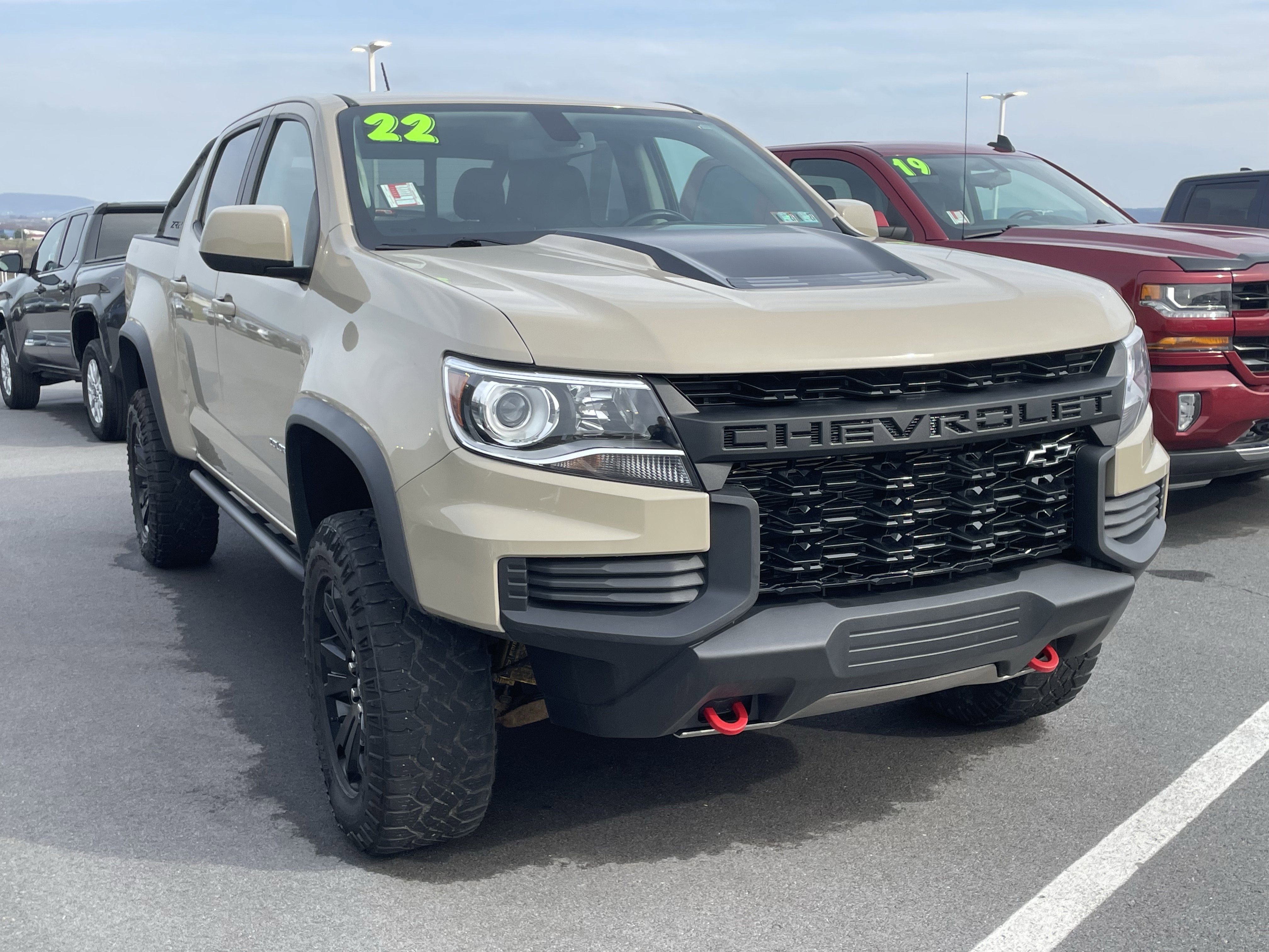 Used 2022 Chevrolet Colorado ZR2 w/ ZR2 Dusk Special Edition image 8