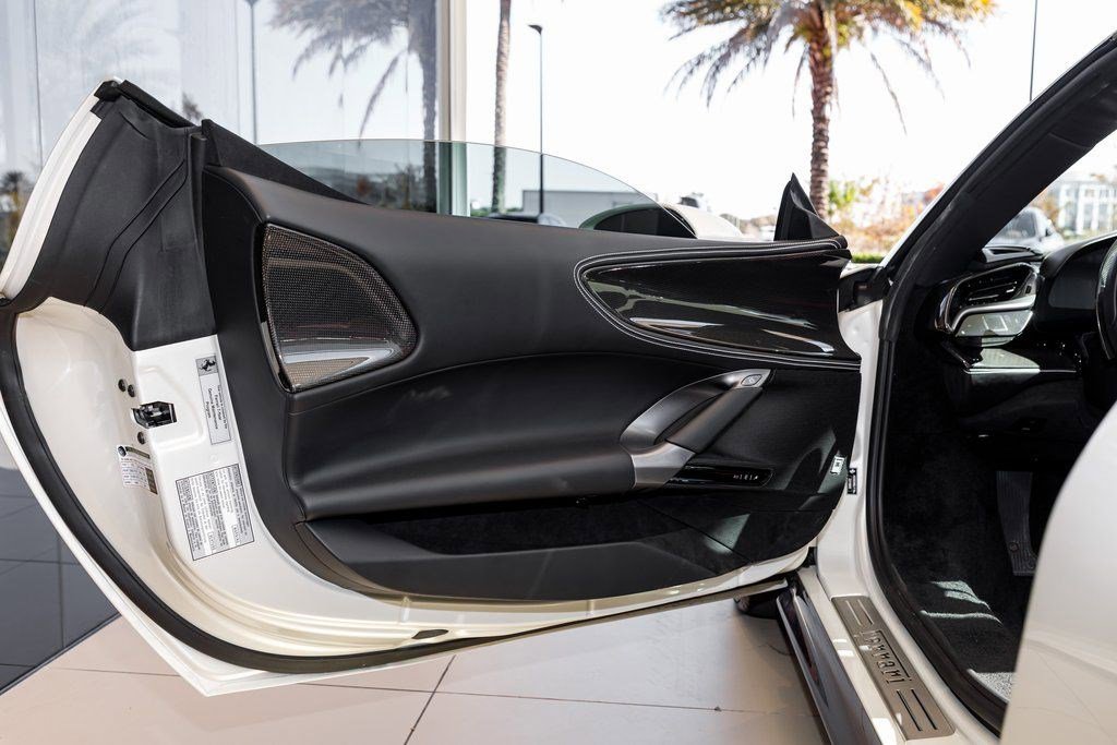Used 2024 Ferrari SF90 Spider AWD/4WD image 25