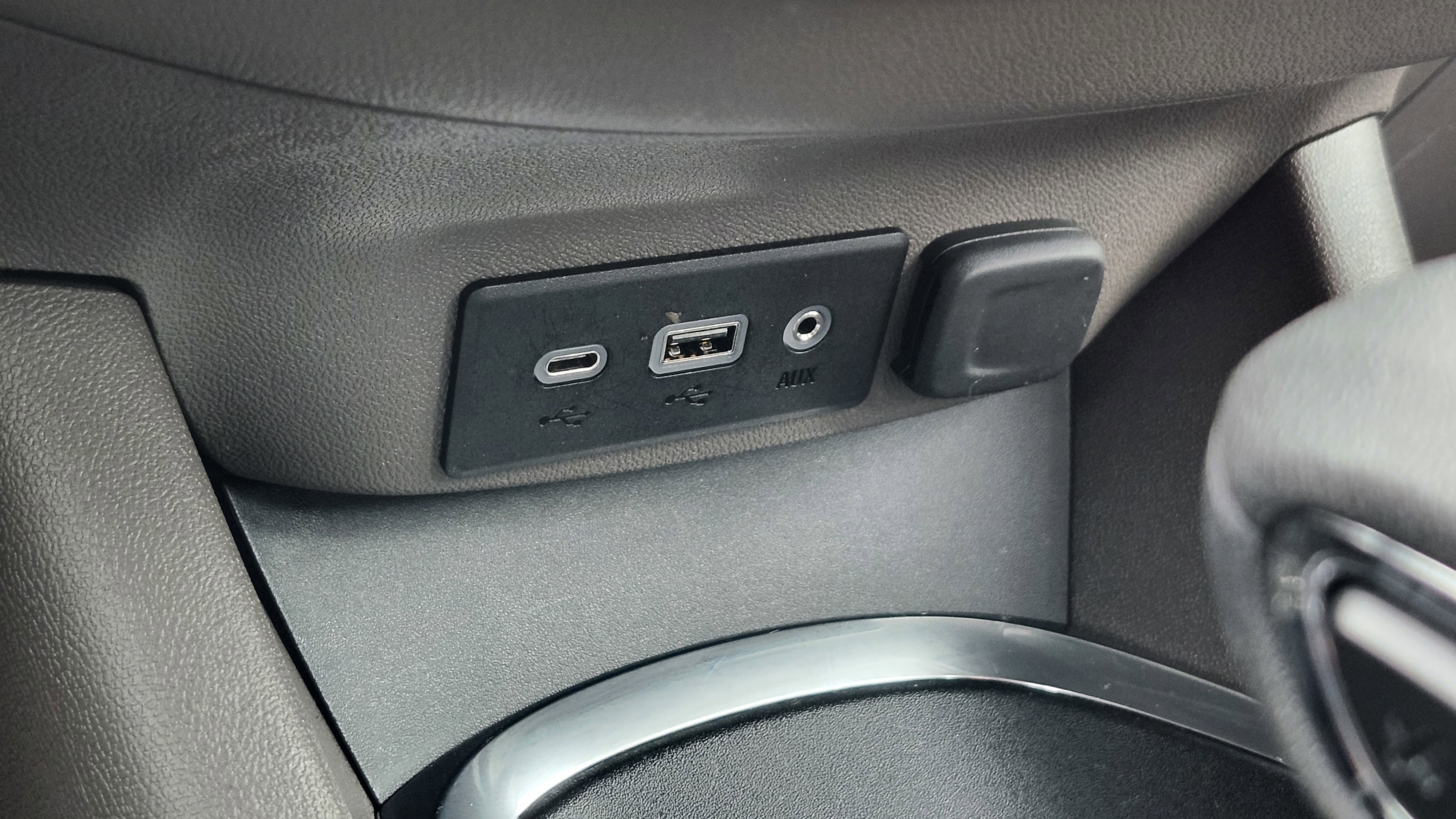 Used 2025 Chevrolet Malibu LT image 28