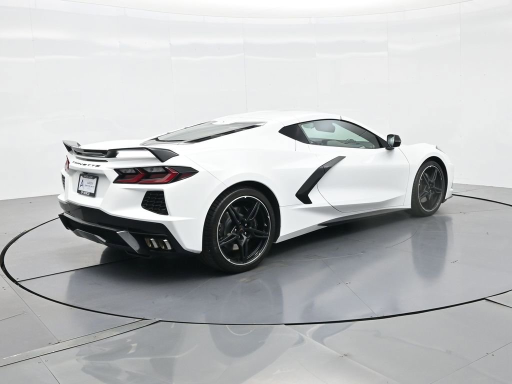 Used 2022 Chevrolet Corvette Stingray Premium Cpe w/ Z51 Performance Package image 7