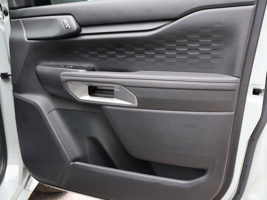 Used 2024 Ford Ranger XLT w/ Equipment Group 301A High image 8