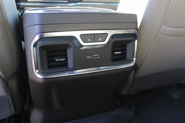 Used 2023 GMC Sierra 1500 SLT image 34