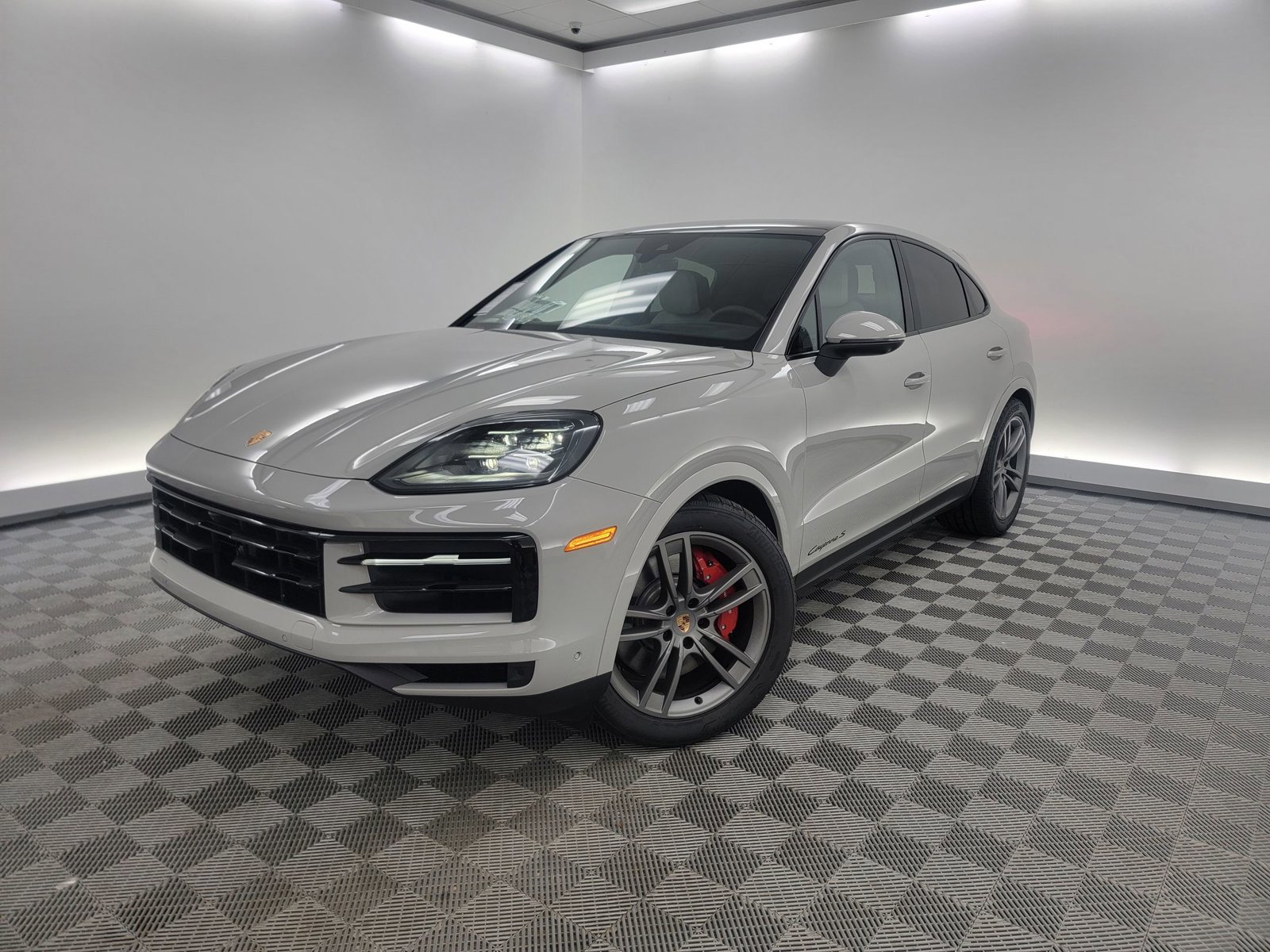 New 2025 Porsche Cayenne S