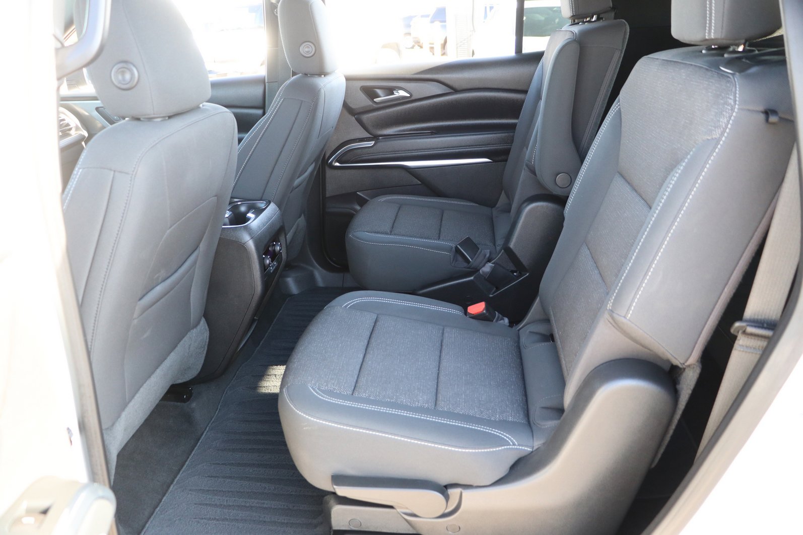 Used 2026 Chevrolet Traverse LT image 29