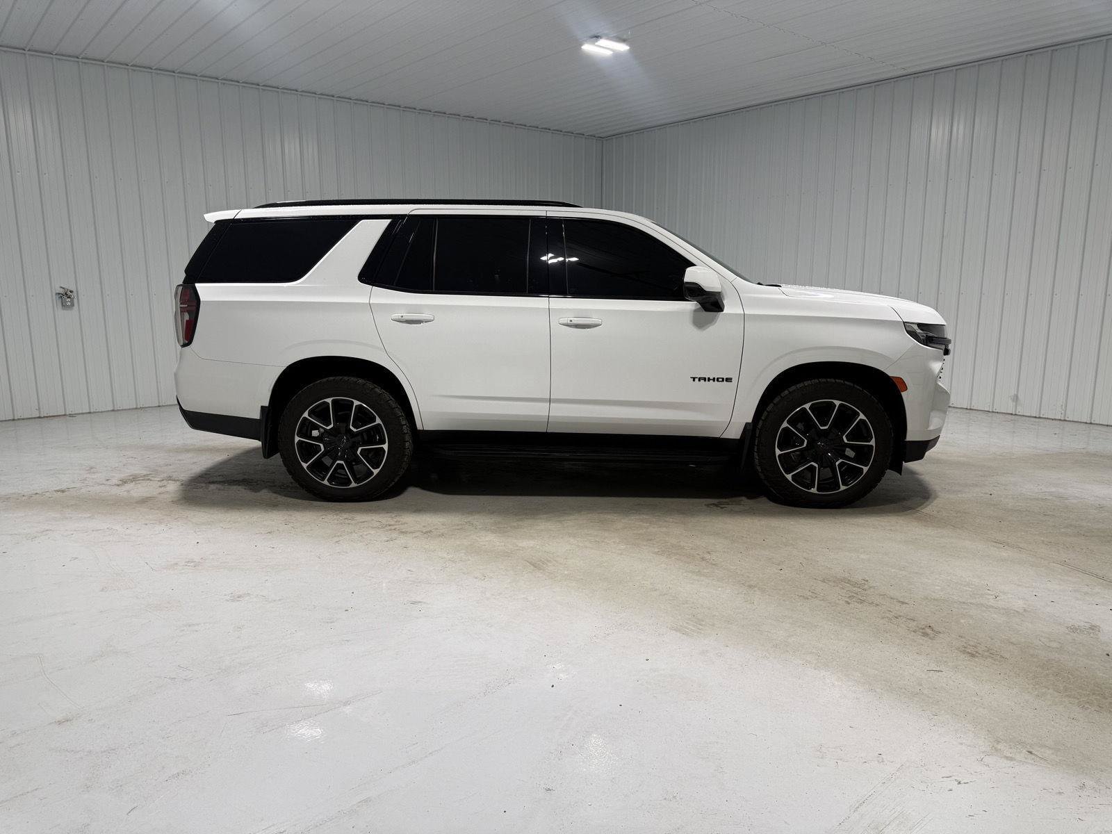 Used 2024 Chevrolet Tahoe RST w/ Luxury Package AWD/4WD image 7
