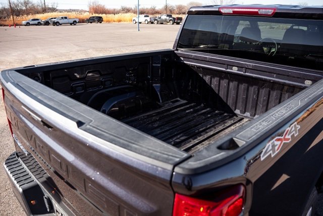 Used 2022 Chevrolet Silverado 1500 Custom image 9