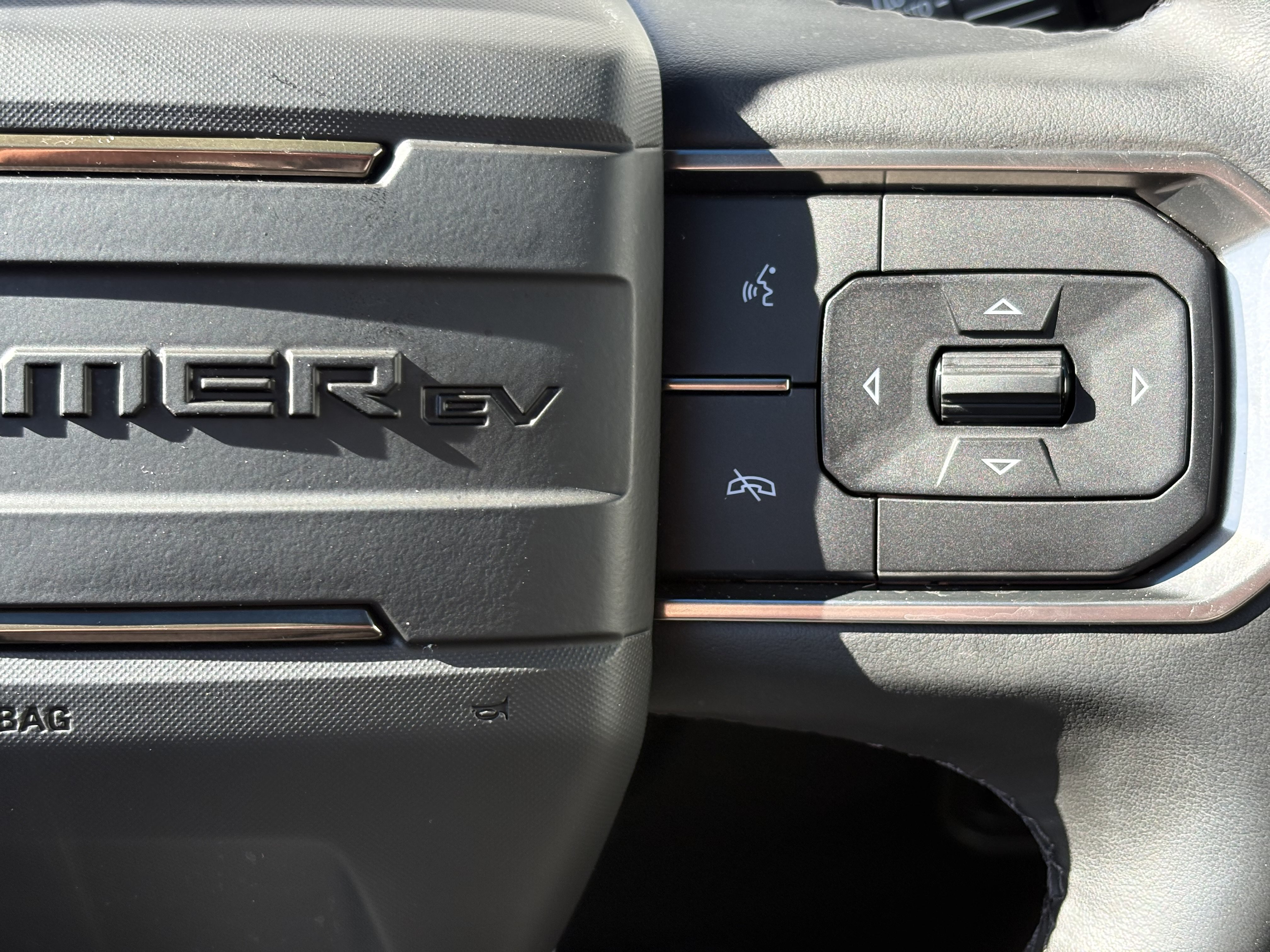 Used 2025 GMC Hummer EV 2X AWD/4WD image 17