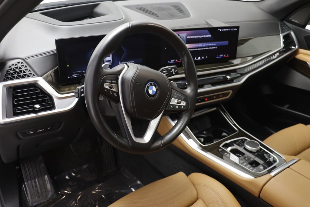 Certified 2024 BMW X5 xDrive50e w/ Premium Package image 7