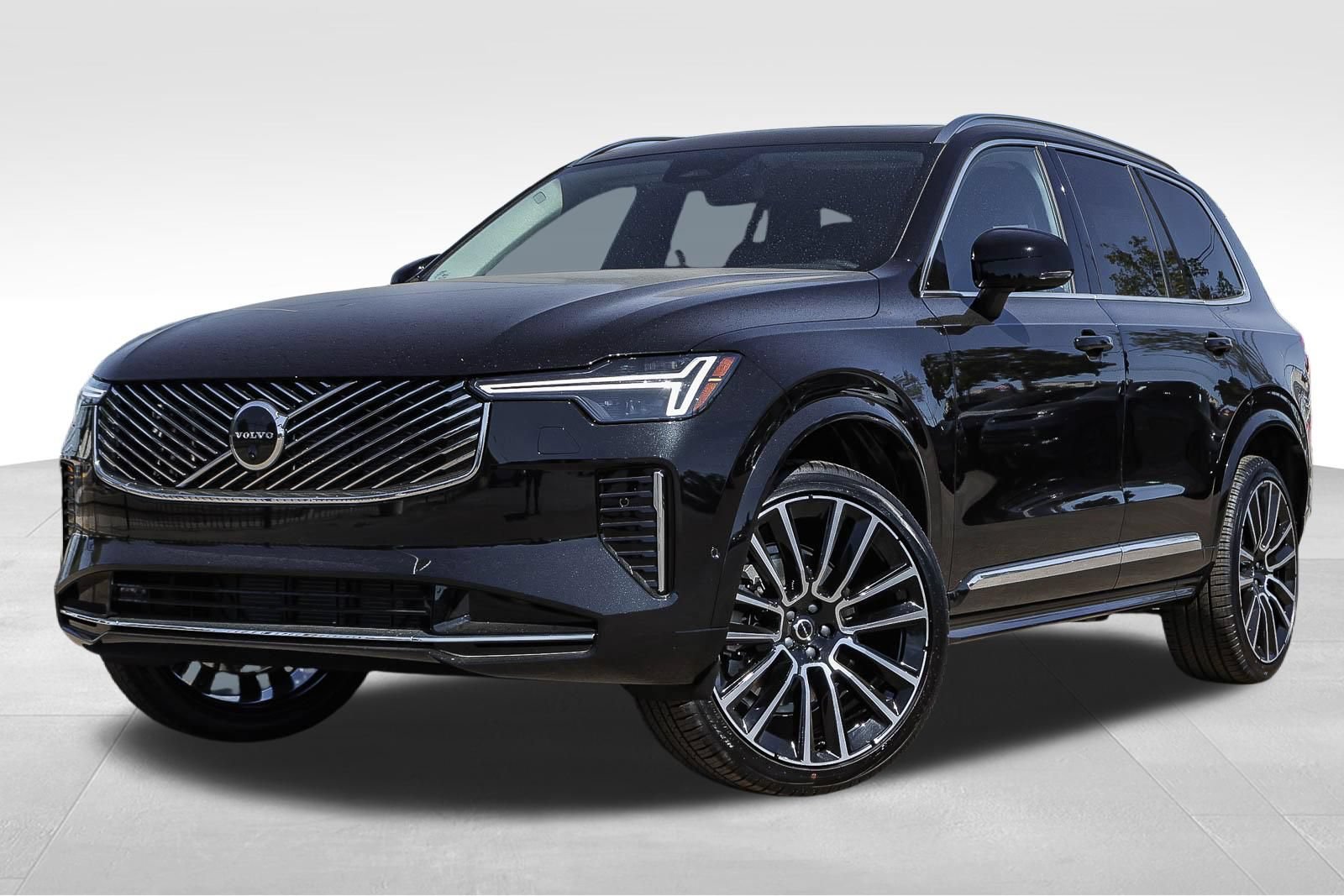 New 2026 Volvo XC90 B6 Plus w/ Protection Package AWD/4WD image 1