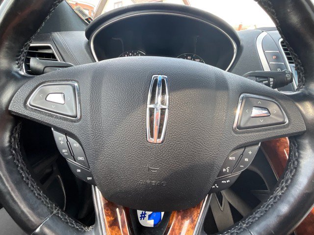 Used 2017 Lincoln MKX Reserve w/ Lincoln MKX Climate Package image 13