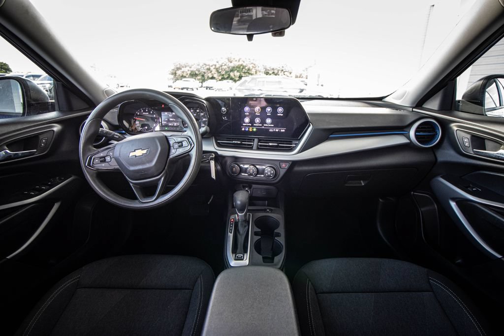Used 2024 Chevrolet Trax LS FWD image 26
